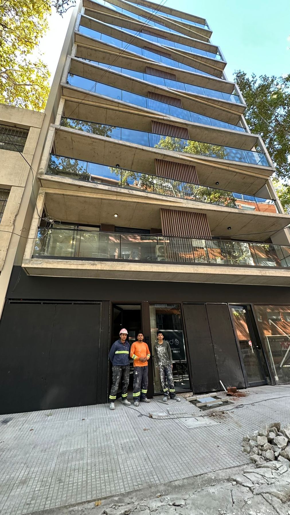 Edificio en altura en etapa de encofrado