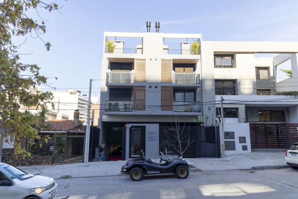 Fachada, vista frontal