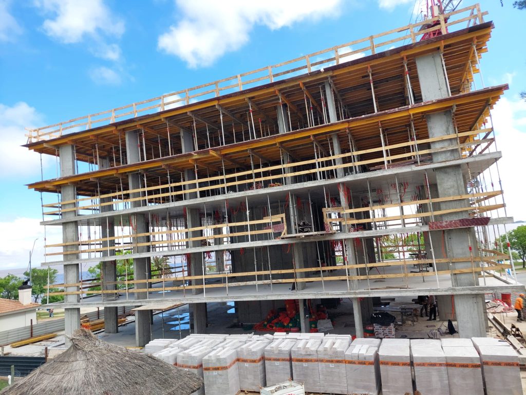 Sea Side Colonia — obra de Milímetro en Colonia del Sacramento